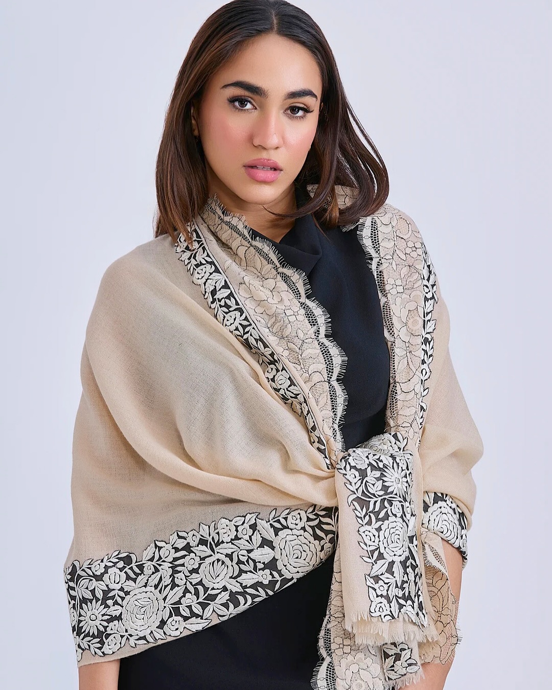 Proof that neutrals can still steal the spotlight.

[cashmere scarf, floral Gara embroidery, filigree lace, red scarf, beige scarf, luxury accessories, timeless elegance, handcrafted details, festive wear, gifting edit, artisanal craftsmanship, soft cashmere, statement scarf, travel-friendly luxury]

#maneesharuia #scarf #luxuryscarves #cashmerelove #garaembroidery #filigreelace #timelesselegance #wrappedelegance #indiancraftsmanship #heirloomedit #wearableart #statementscarf #seasonlessstyle #giftofluxury #scarfoftheday